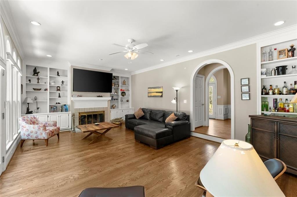 194 Sentinel Place SE