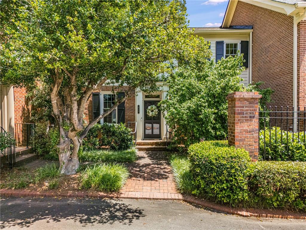 615 Pinetree Drive