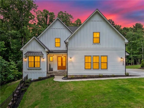 Homes For Sale - 3620 Fleming Drive<br/> Cumming, GA 30041