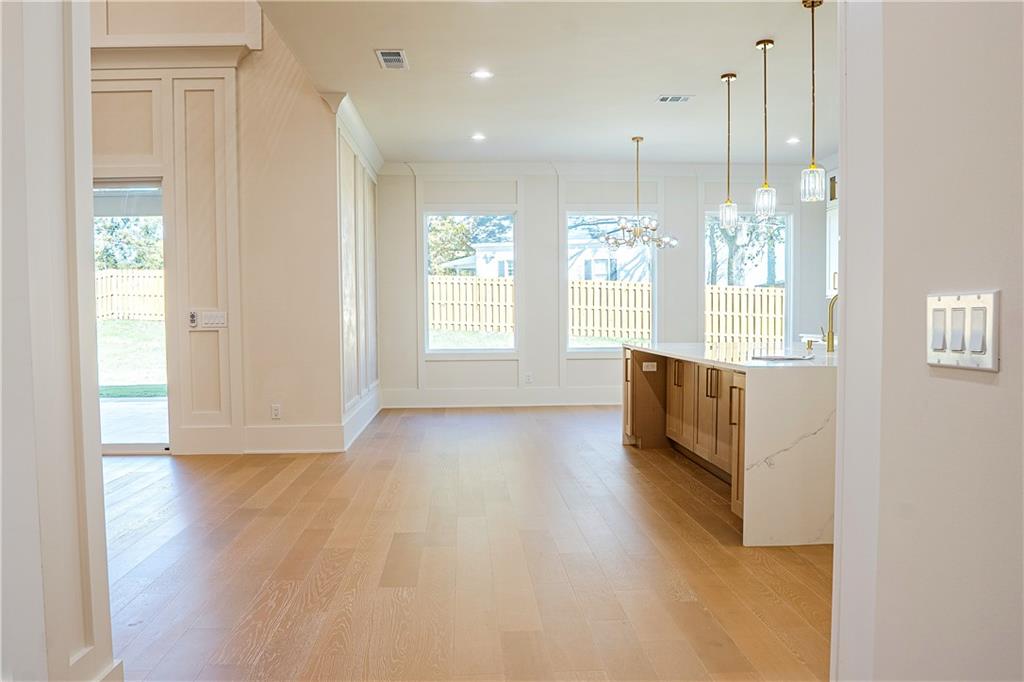 2210 Ridgedale Drive