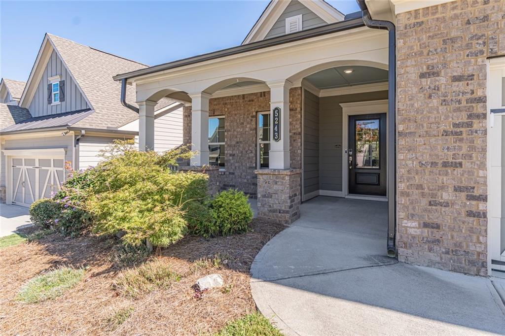 5243 Noble Oak Cove