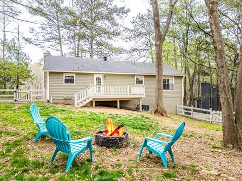 A home in Powder Springs