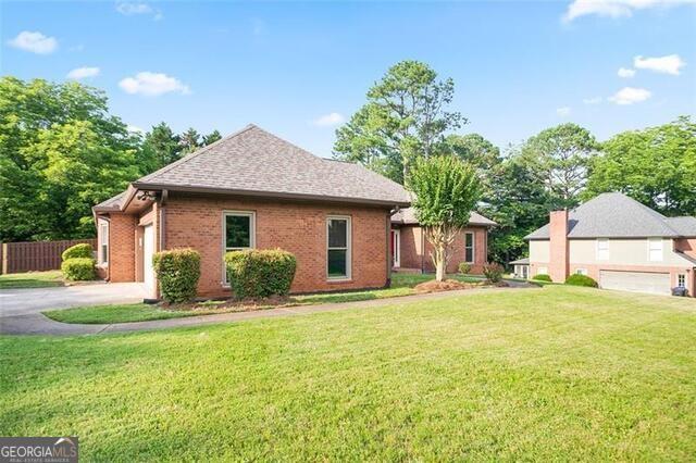 300 Saddle Creek Lane
