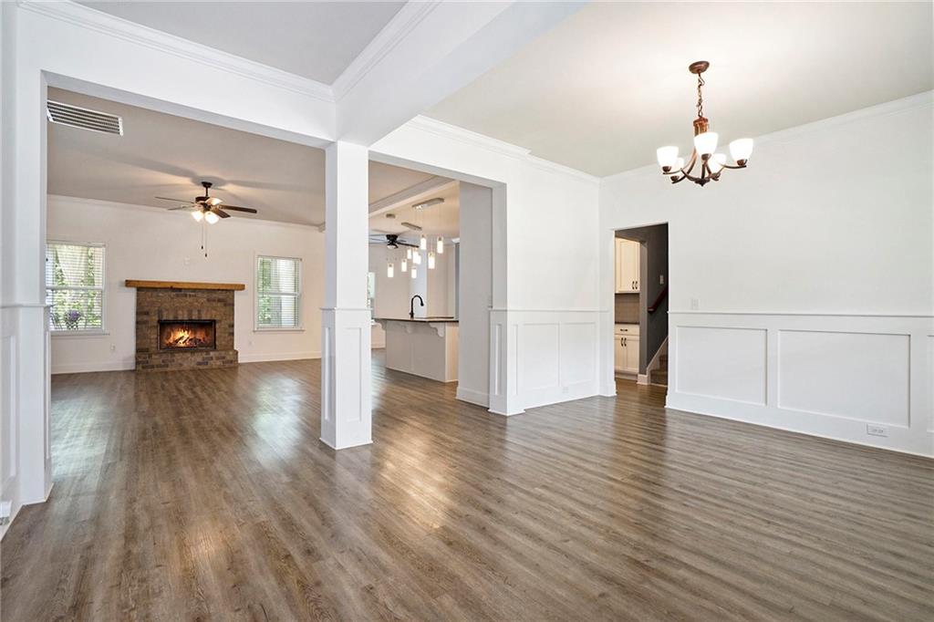95 Hawthorn Lane