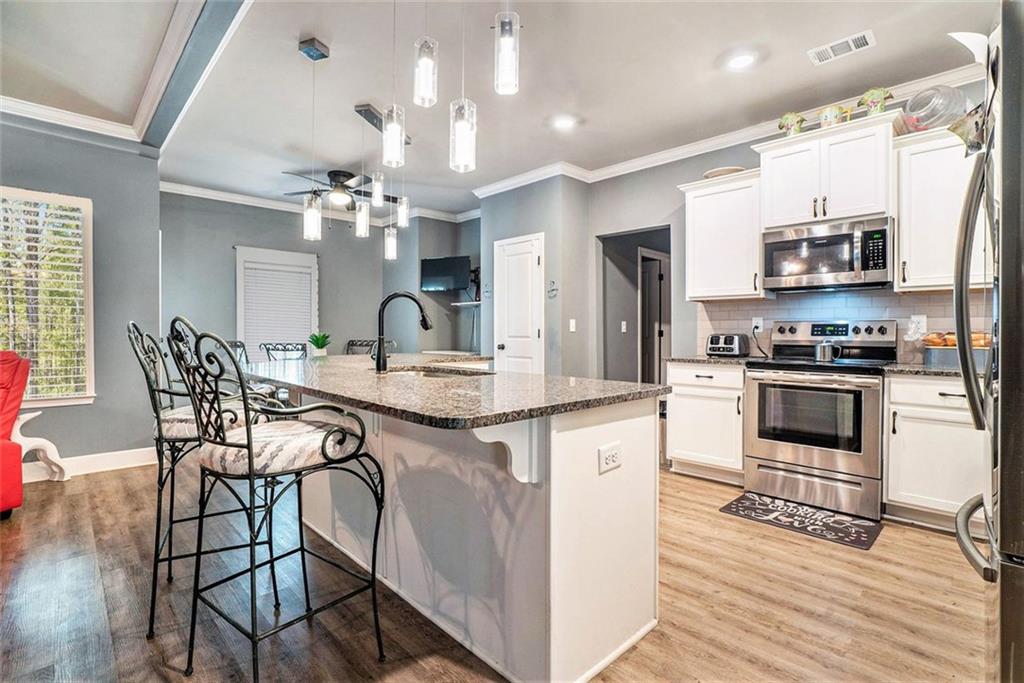 95 Hawthorn Lane