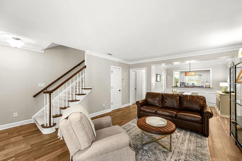 7500 Roswell Road 30