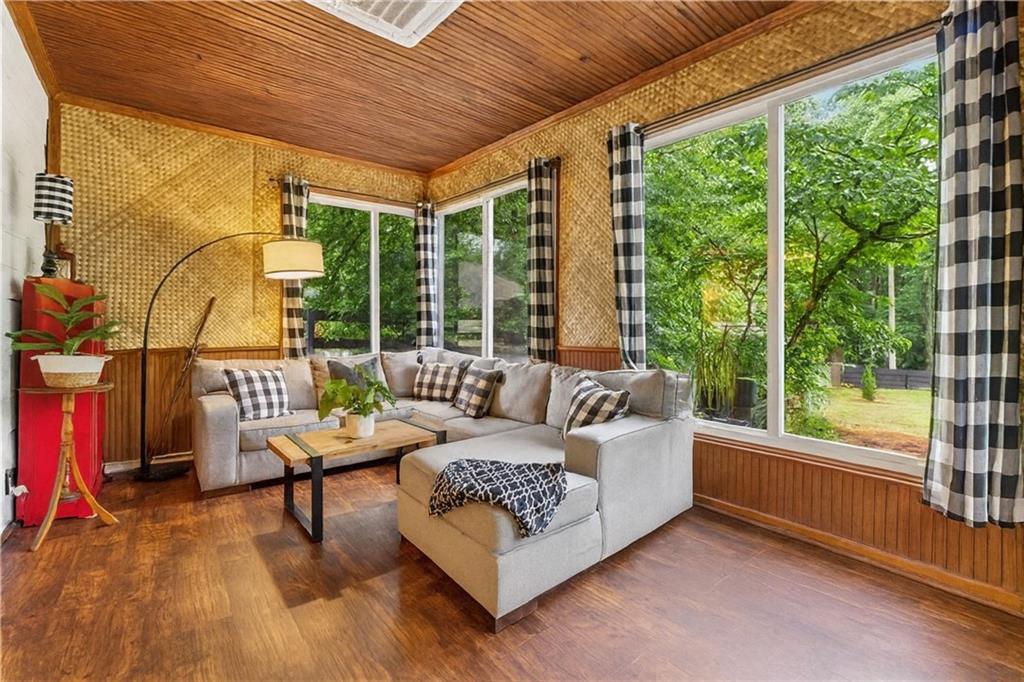 1206 Red Fox Circle