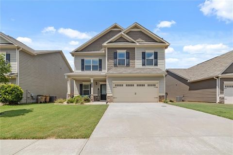 A home in Hoschton