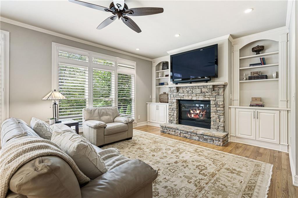 325 Taylor Glen Drive