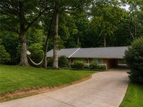 Homes For Rent - 505 Forest Hills Drive<br/> Sandy Springs, GA 30342