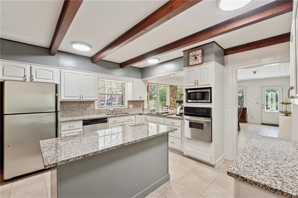 1387 Springdale Road, Gainesville, Georgia image 9
