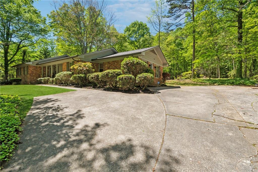 1387 Springdale Road, Gainesville, Georgia image 2