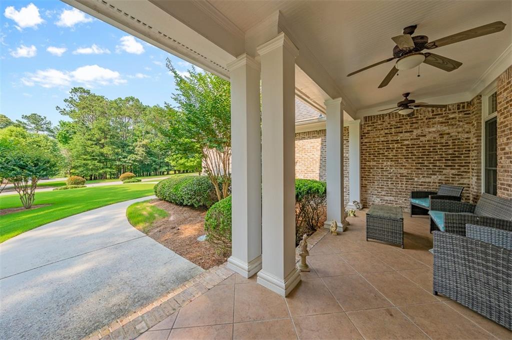390 Glengarry Chase