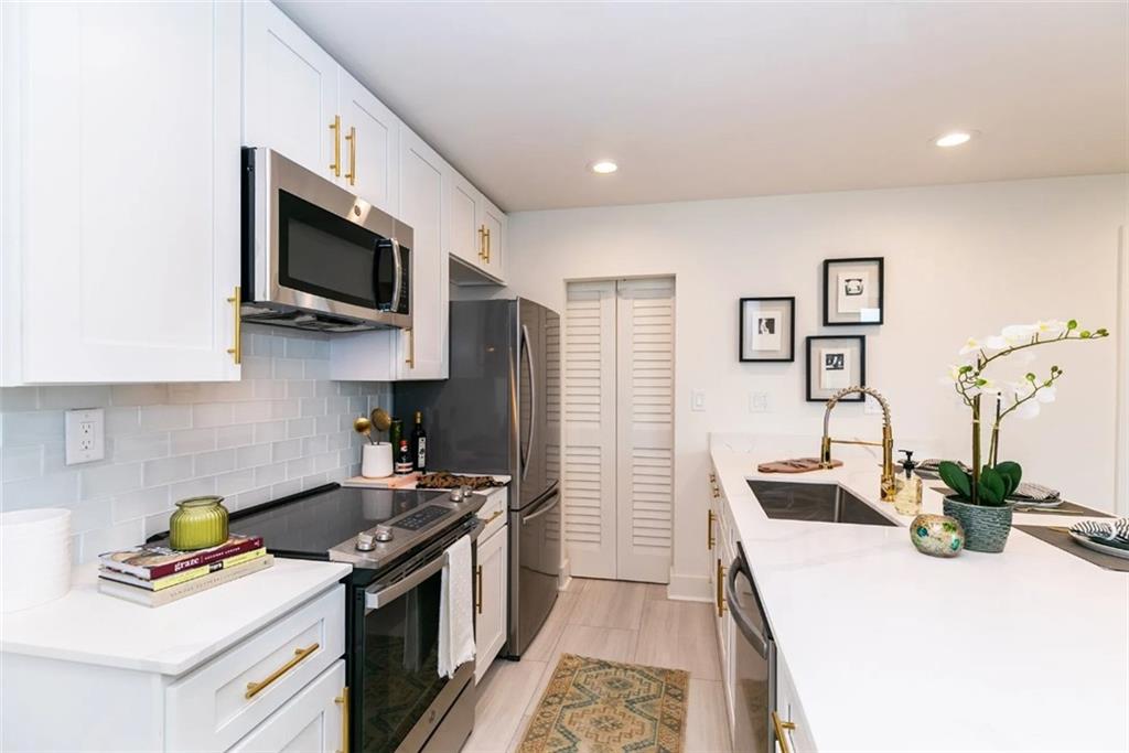 Ilion - Residential Lease