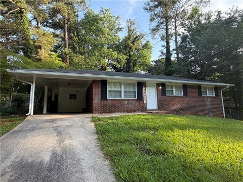 Homes For Sale - 2647 Butner Road<br/> Atlanta, GA 30331