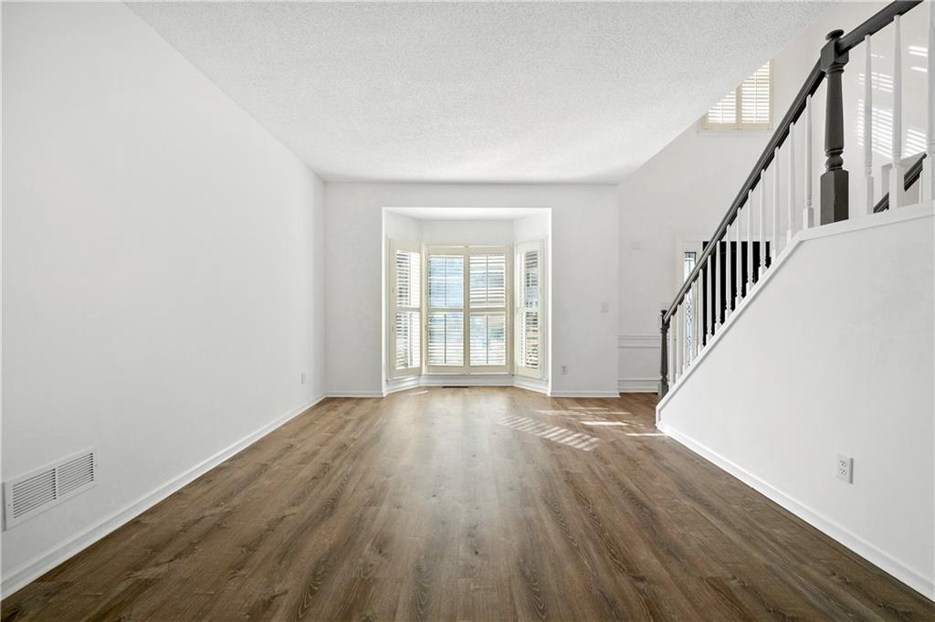 10895 Glenbarr Drive