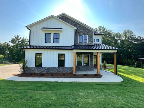 790 FERGUSON Place Dallas GA 30132