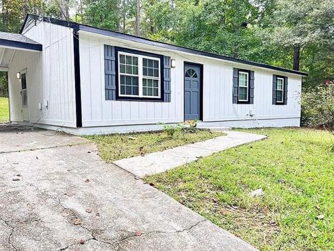 A home in Lithonia