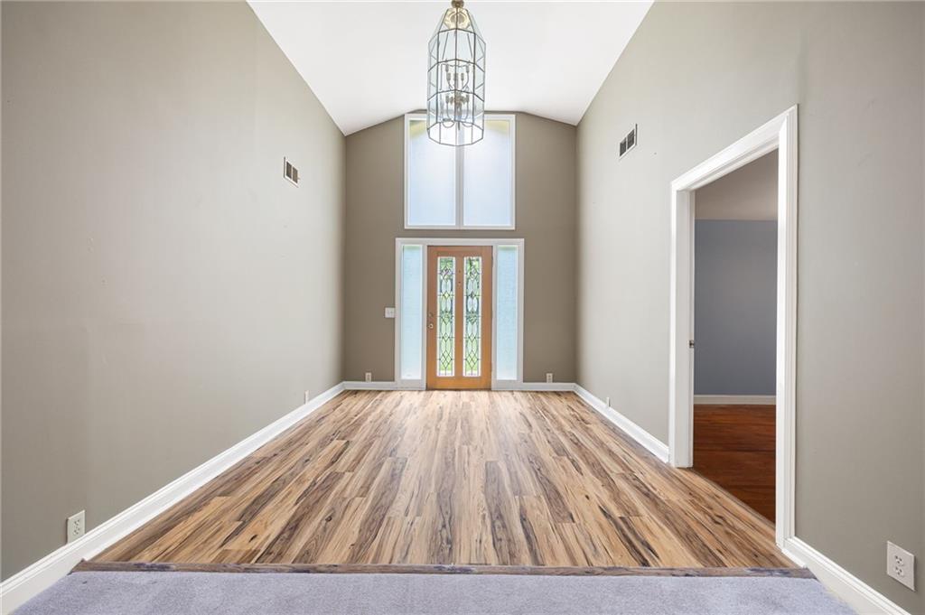 3272 Pinestream Road NW
