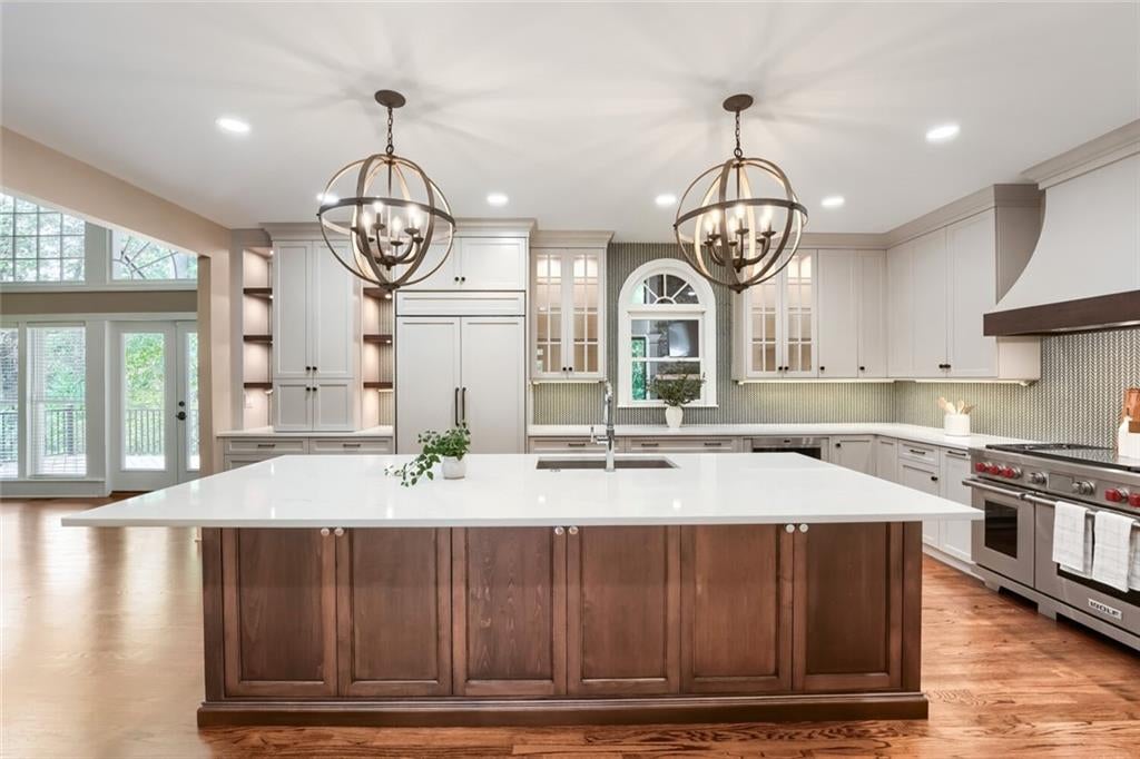 3371 Saxony Glen