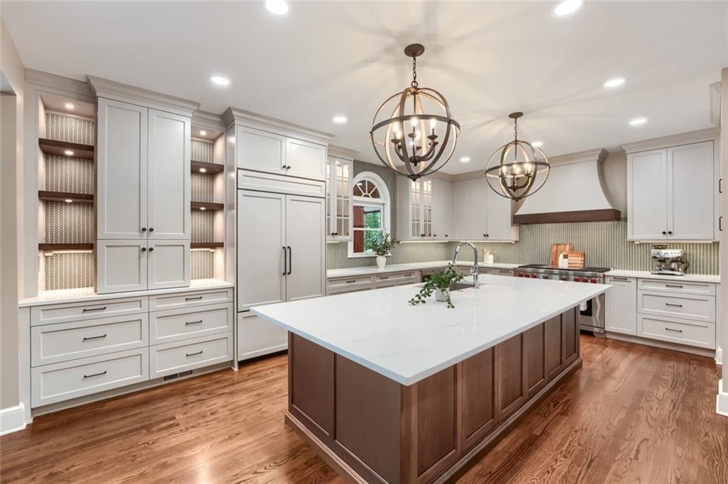 3371 Saxony Glen