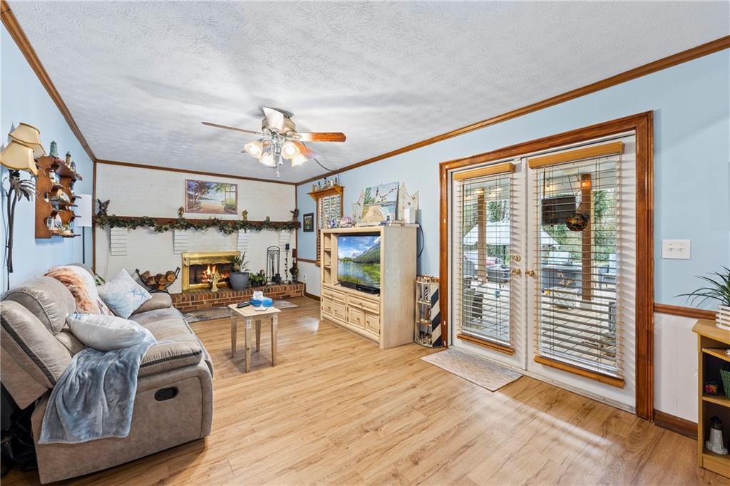 607 Cascade Drive, Lilburn, Georgia image 10