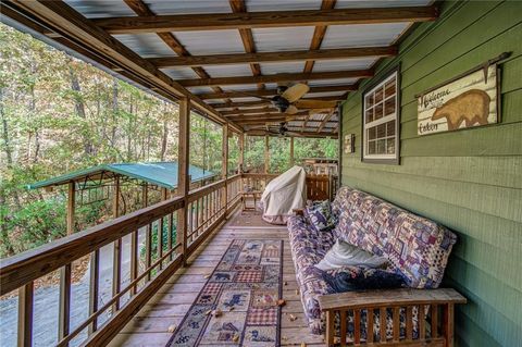 A home in Hiawassee