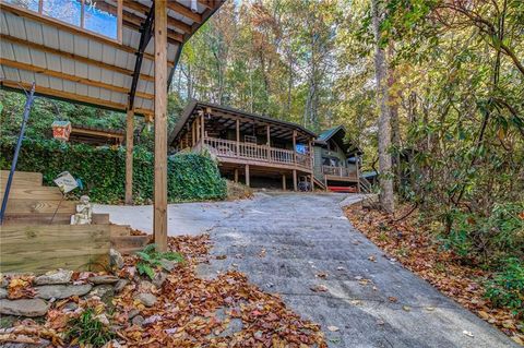 A home in Hiawassee