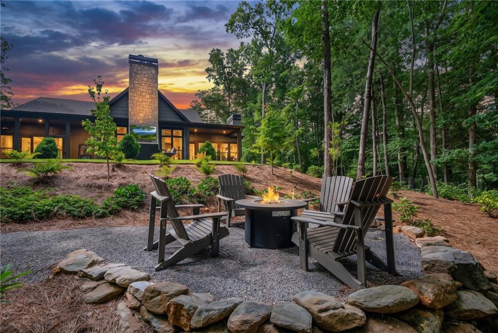 87 Whisper Place