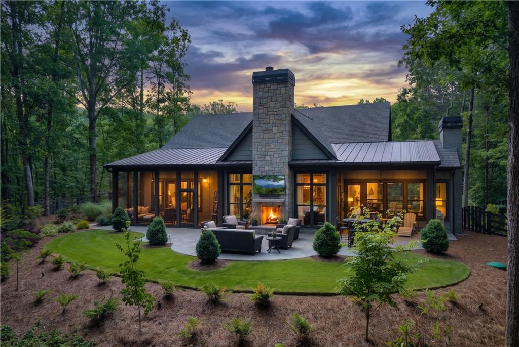 87 Whisper Place
