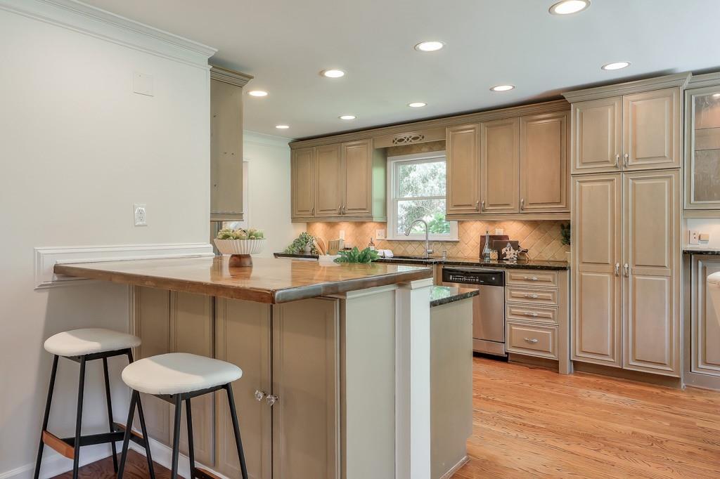 4220 Fairgreen Drive, Marietta, Georgia image 14