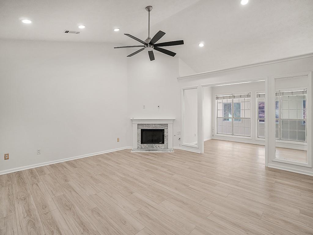 5180 Sterling Trace Court, Lilburn, Georgia image 7