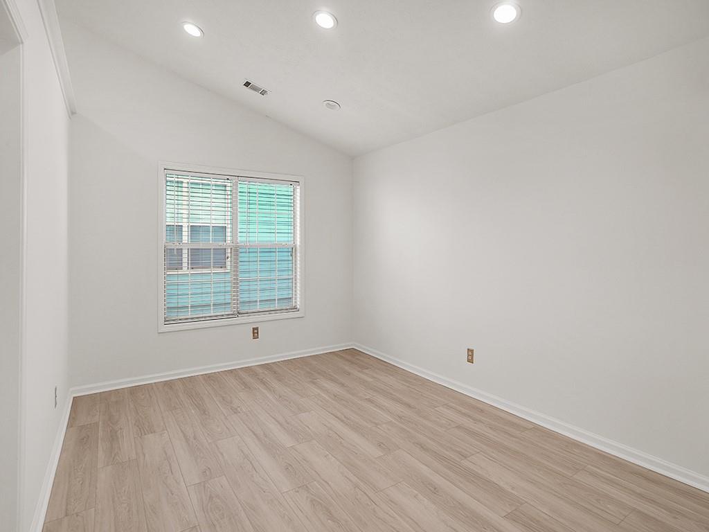 5180 Sterling Trace Court, Lilburn, Georgia image 8