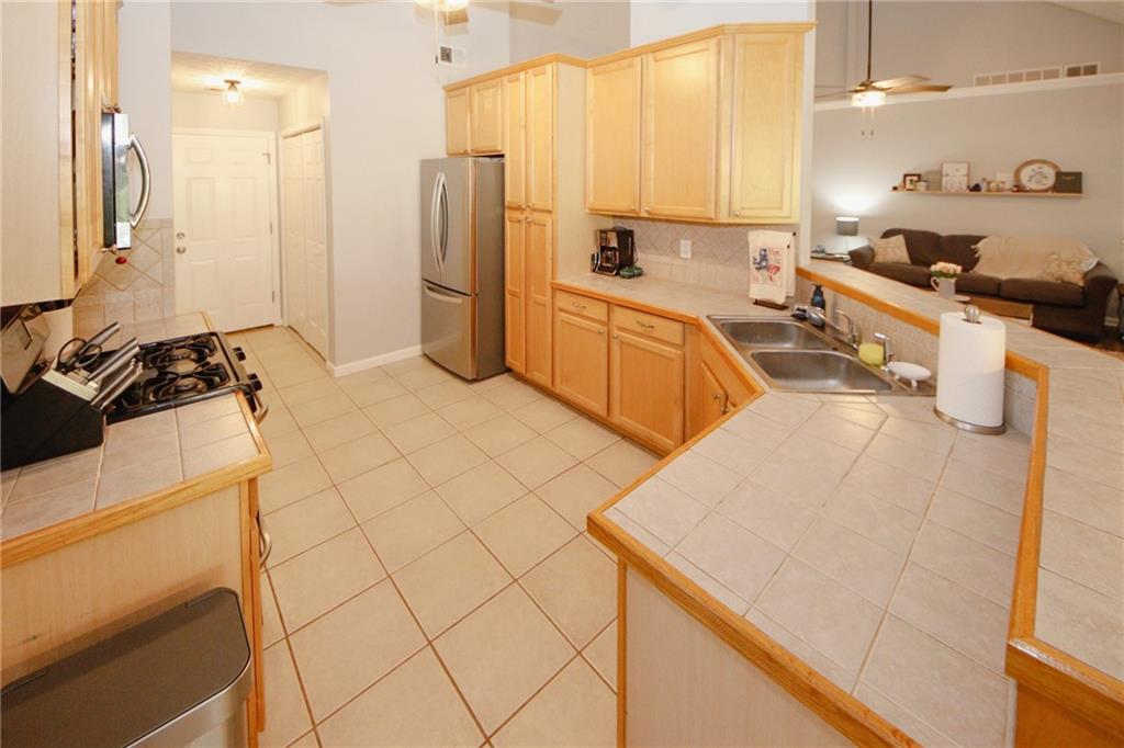 70 Oaklake Drive, Covington, Georgia image 16