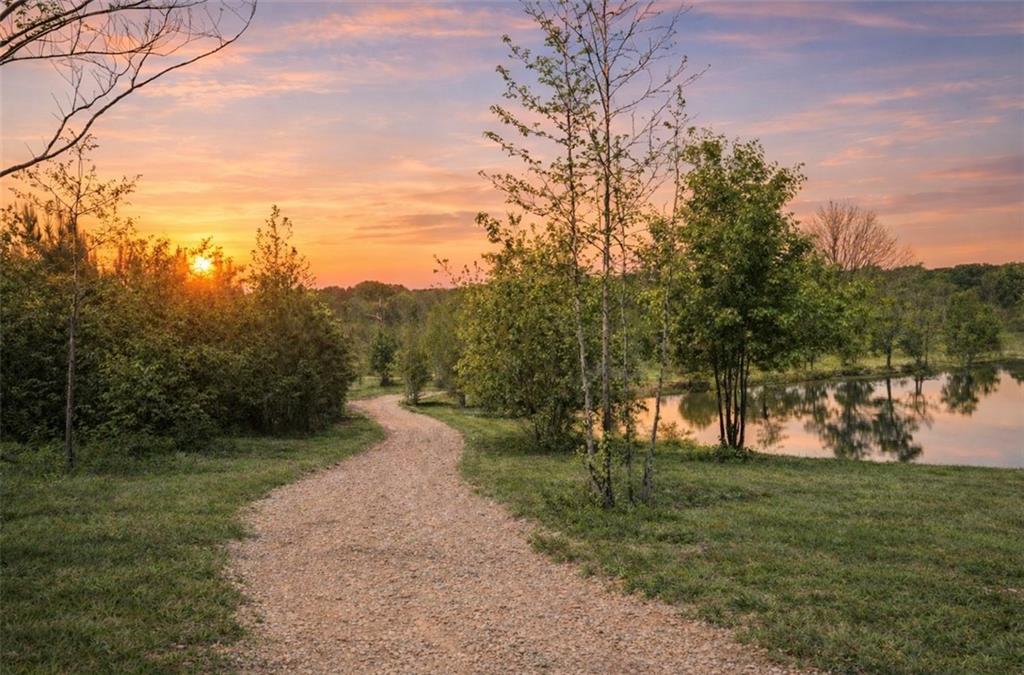 1590 Buttermilk Road SW