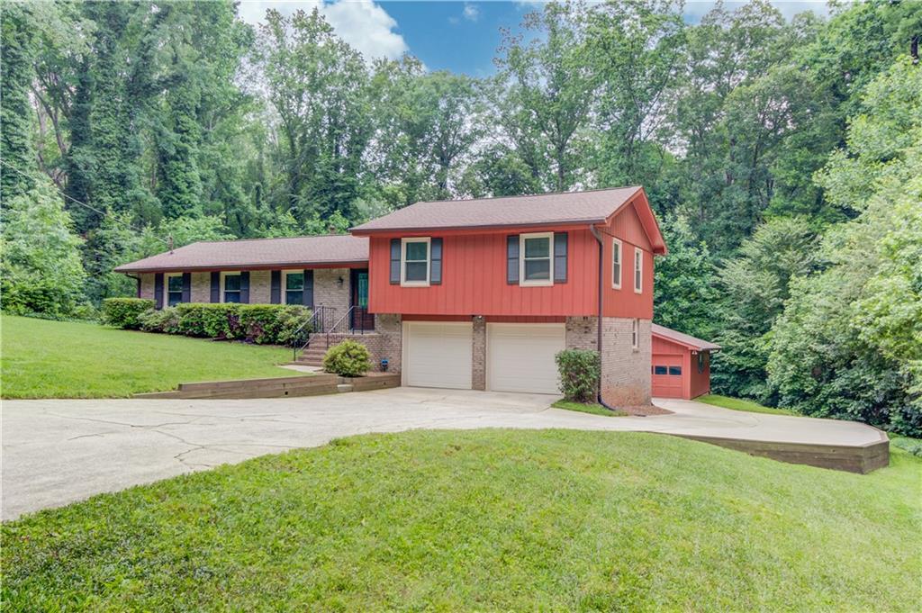 1148 Woodland Circle