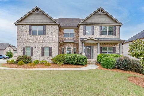 A home in Dacula