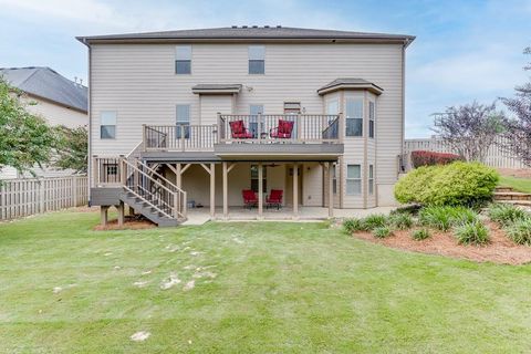 A home in Dacula