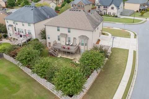 A home in Dacula