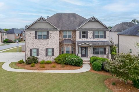 A home in Dacula