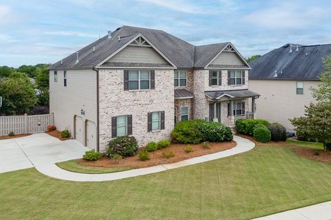 A home in Dacula