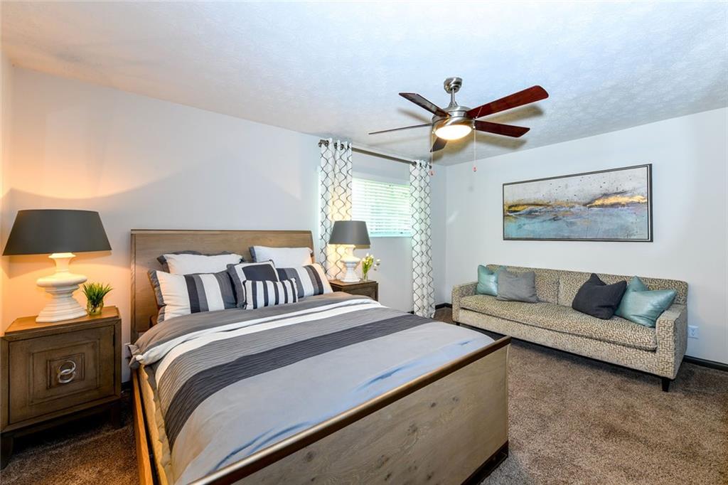 501 N River Parkway 2710