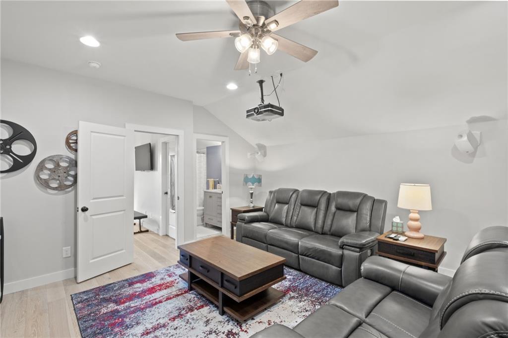 Larkspur - Residential