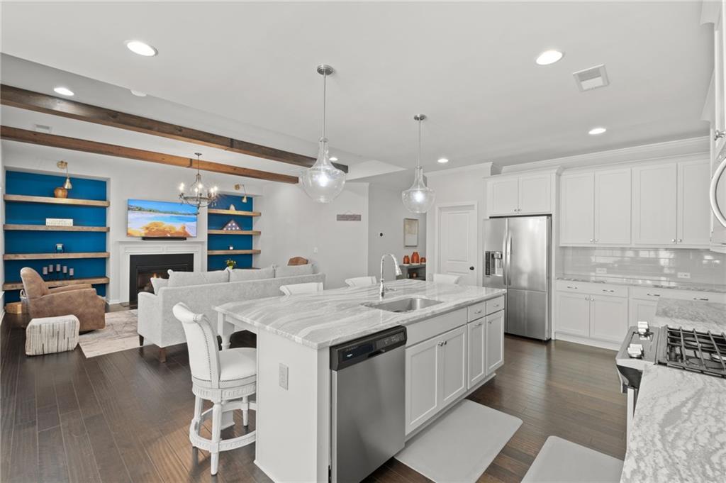 Larkspur - Residential