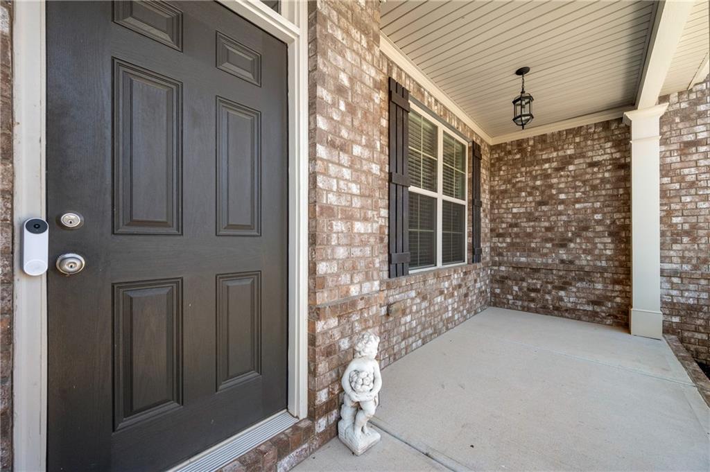 5465 Mirror Lake Drive, Cumming, Georgia image 3