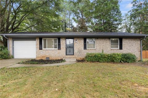 Photo of 1517 Colony East Circle, Stone Mountain, GA 30083 (MLS # 7652770)