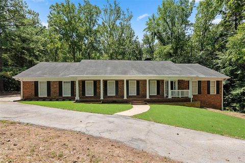 140 Old Fairburn Close South Fulton GA 30331