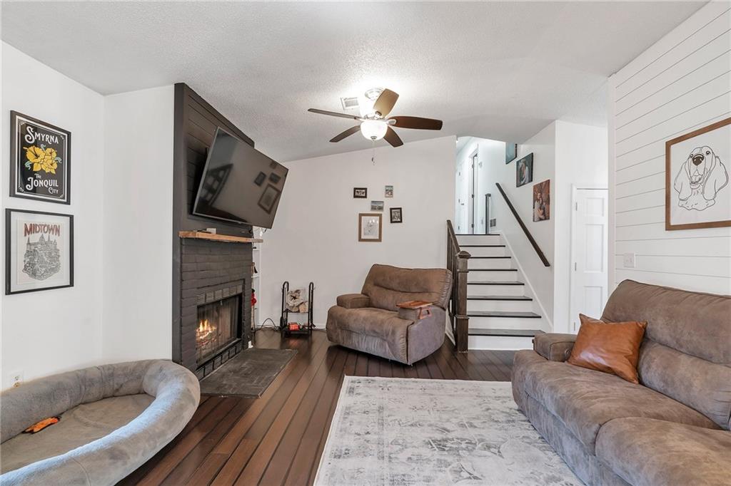 2670 Linnwood Drive SE