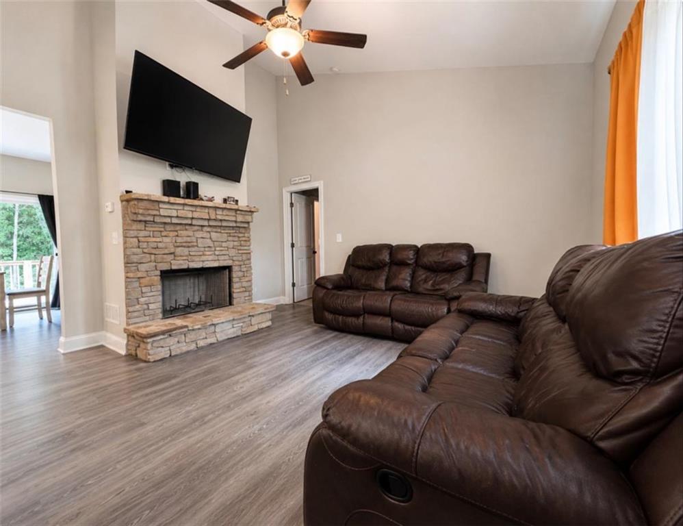 103 Woodside Court