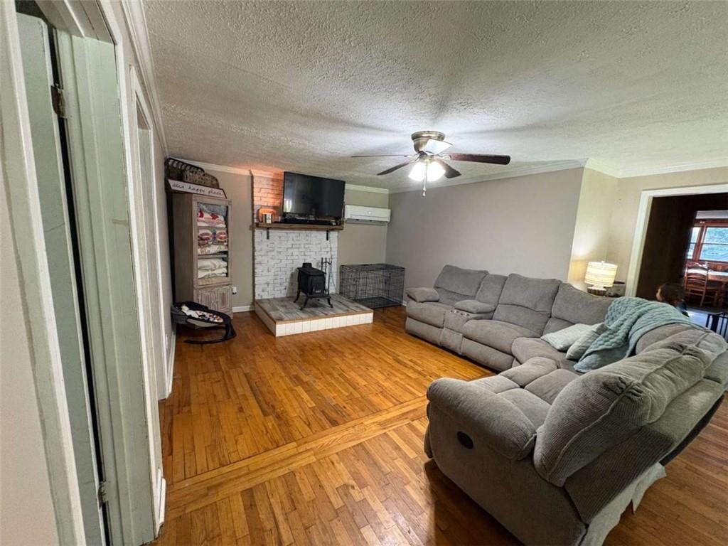 1049 Prior Station Road